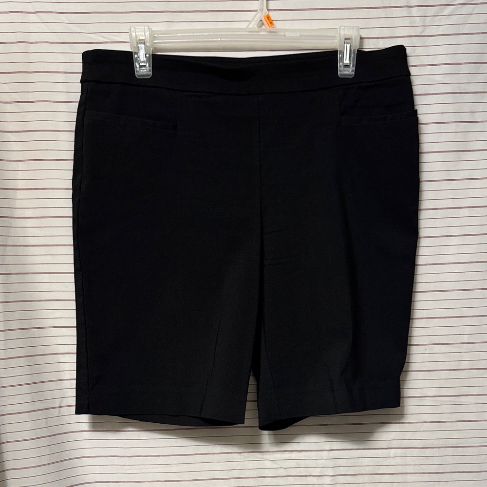 Time and Tru Women's Black Shorts